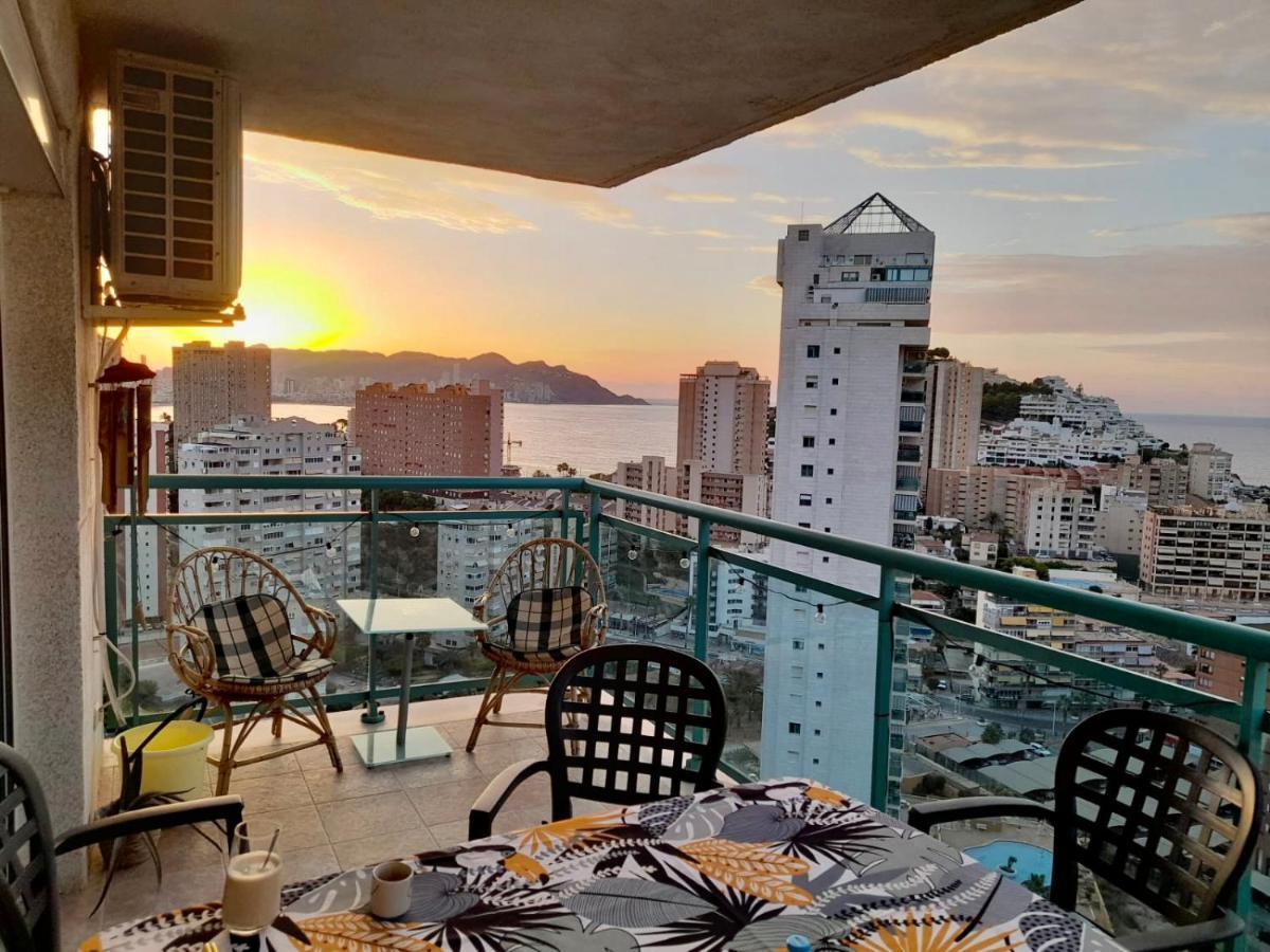 Traveler'S Beach Apartment With Sea View, Free Coffee & Parking Benidorm Exterior photo